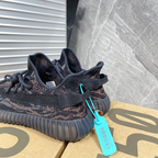 Adidas Yeezy Boost 350 V2