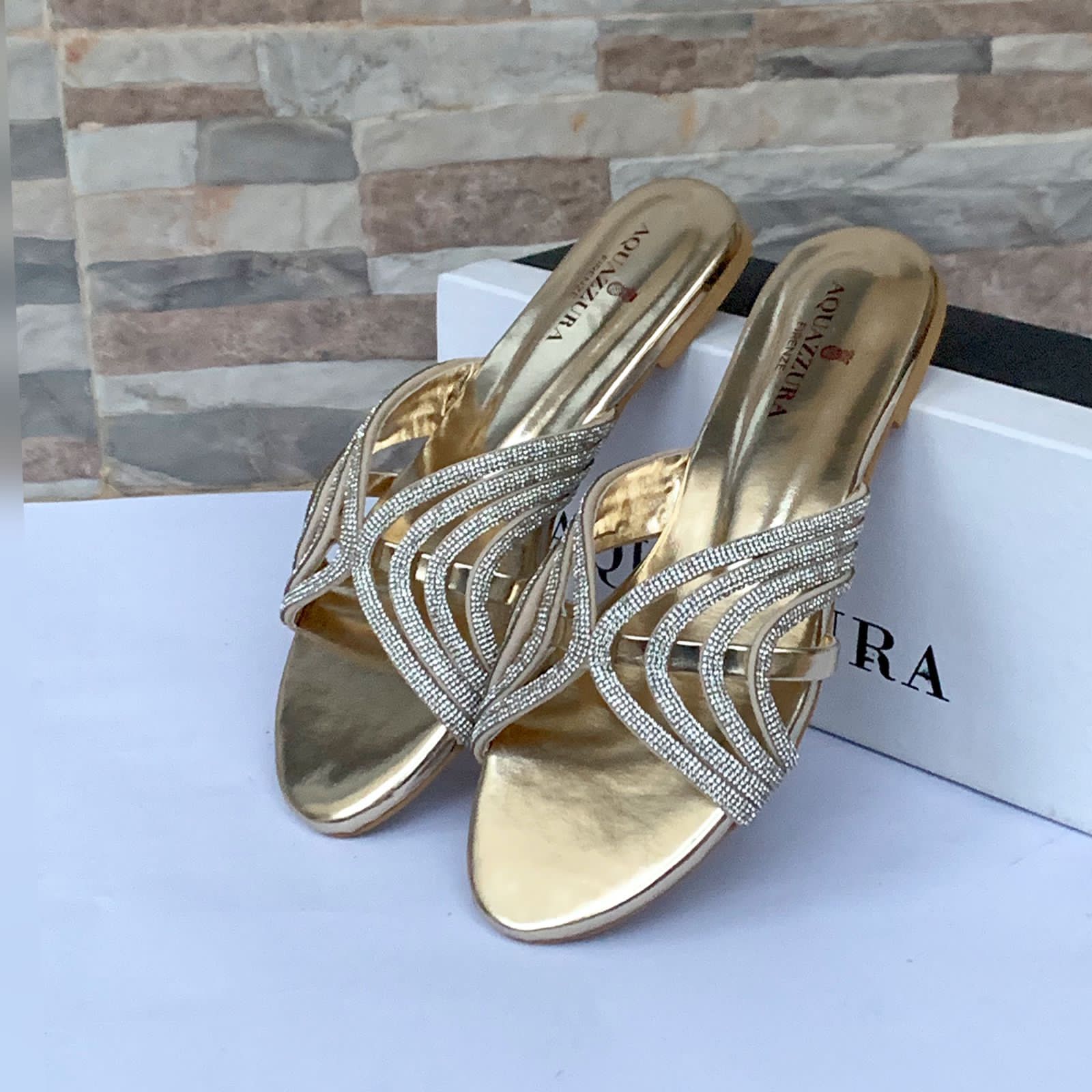 Aquazzura-Inspired Flats with Brand Box – (Gold)