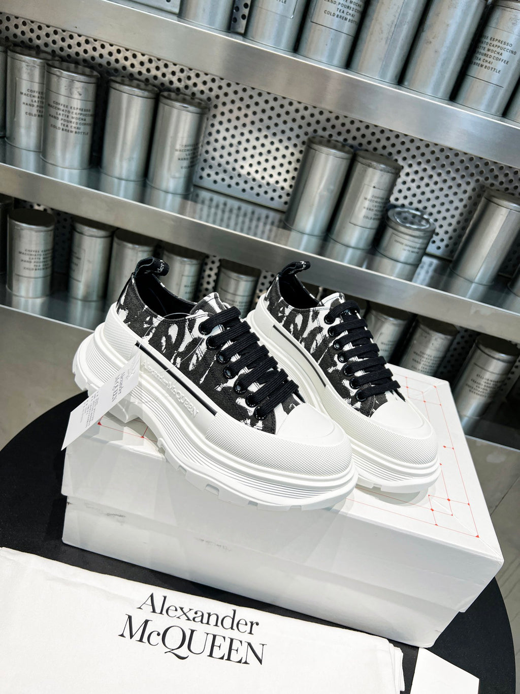 Alexander McQueen Sneaker