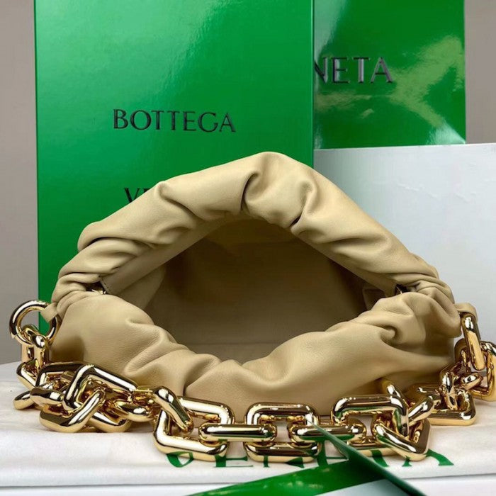 B V The Chain Pouch Beige