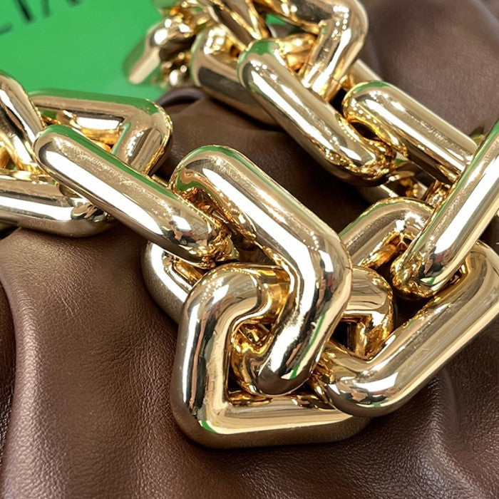 B V The Chain Pouch Chocolate