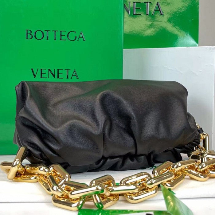 B V The Chain Pouch Black / Gold