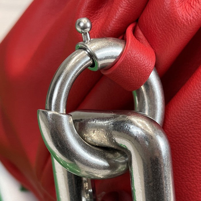 B V The Chain Pouch Red