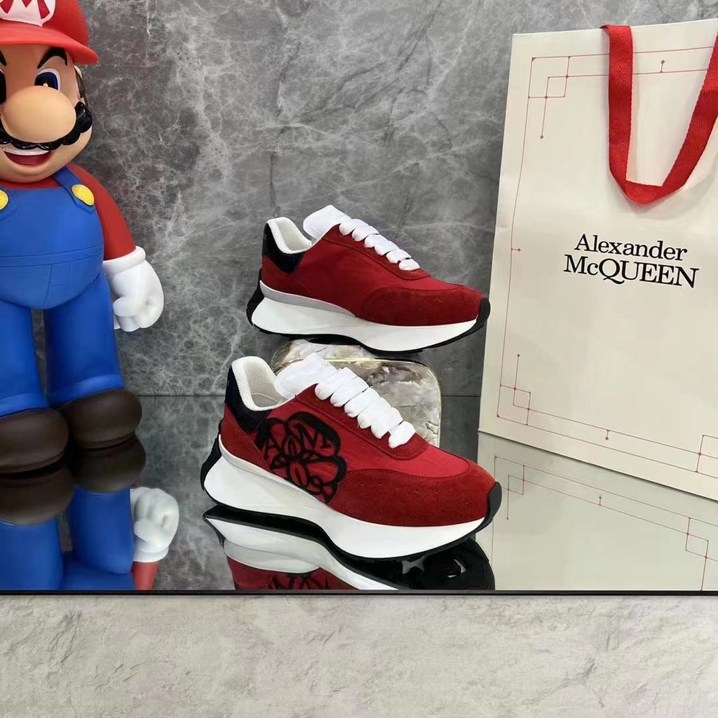 Alexander McQueen Sneaker