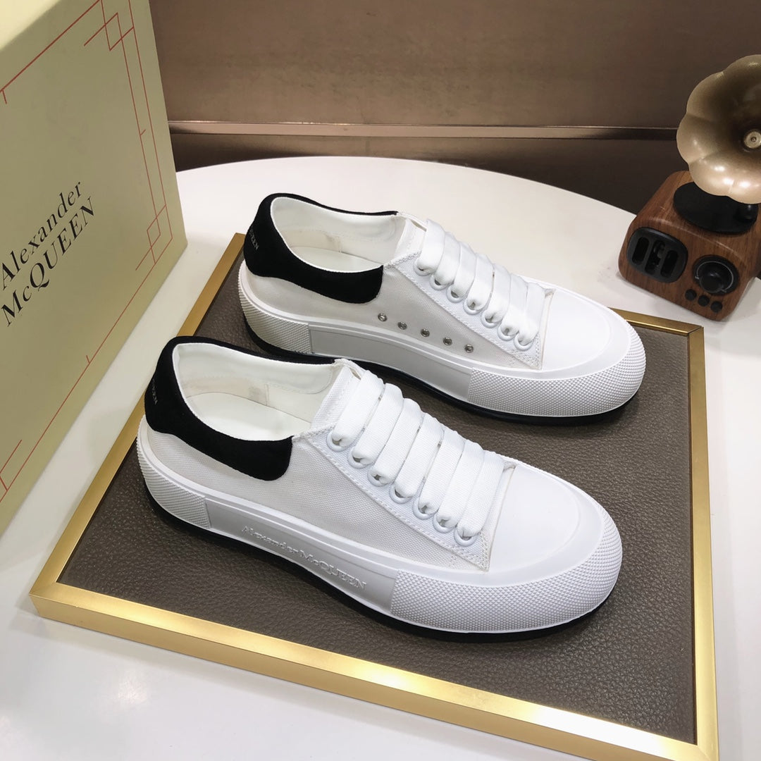 Alexander Mcqueen Deck Lace-up Plimsoll Sneaker