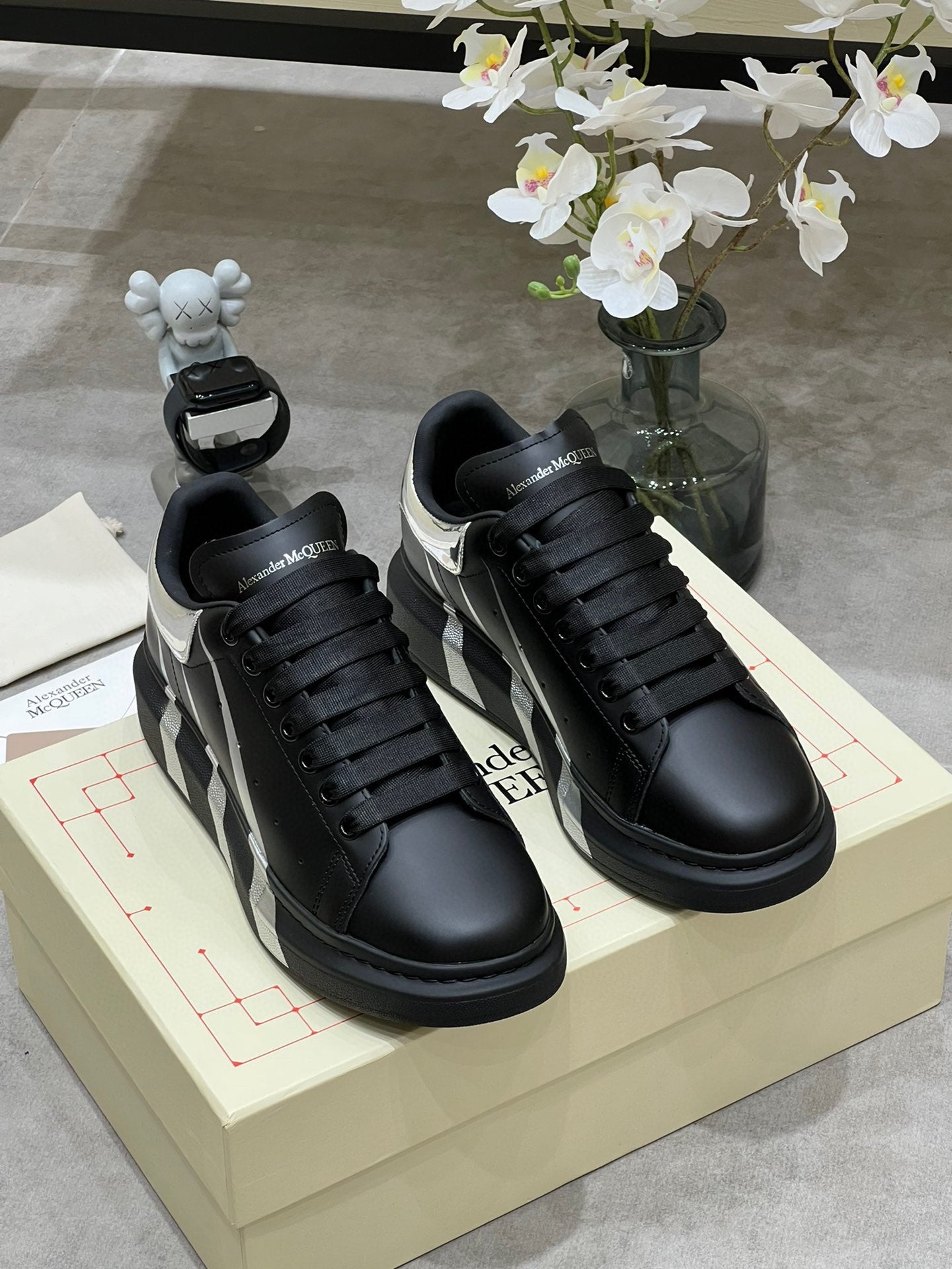 Alexander McQueen Sneaker